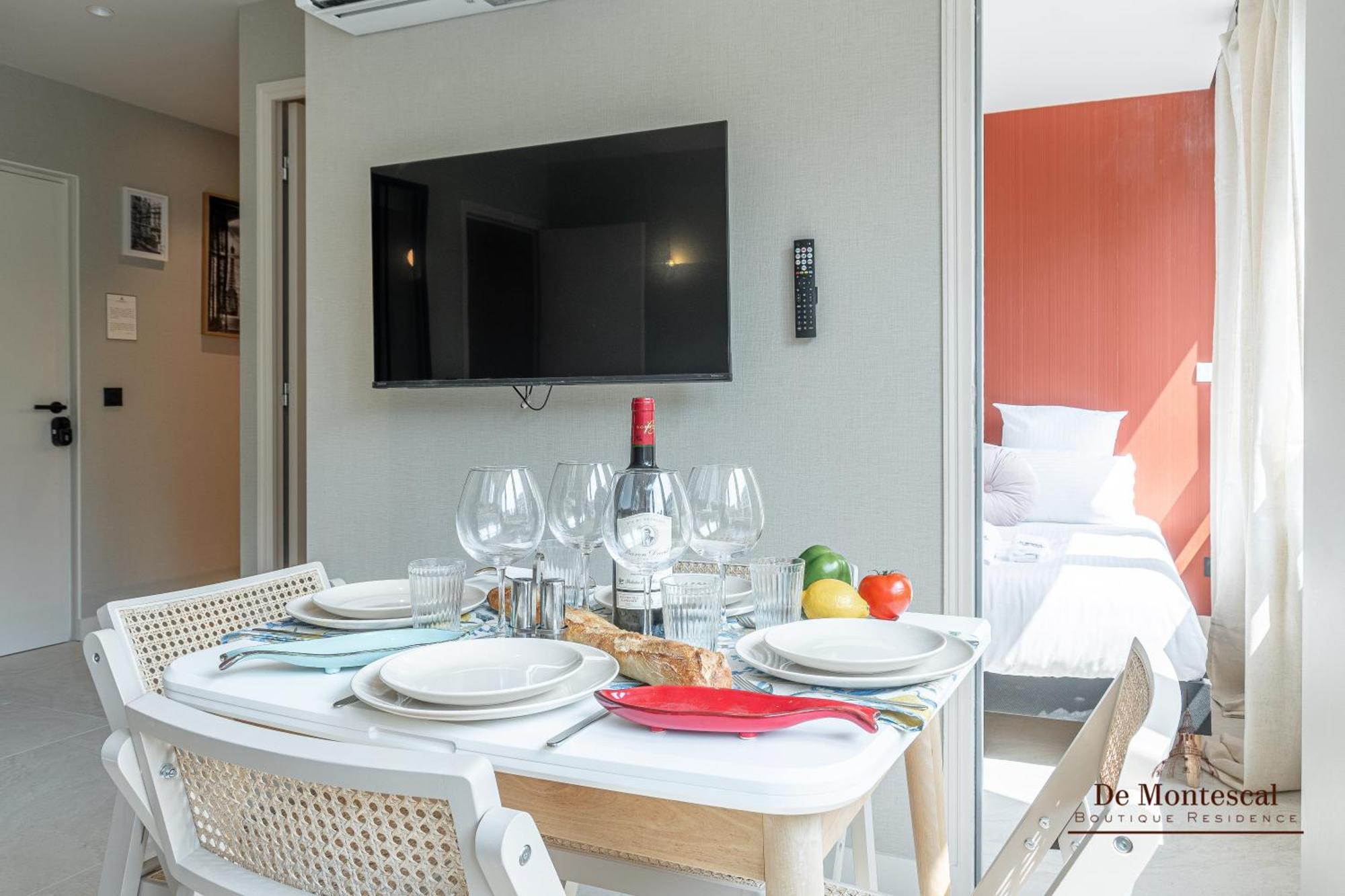 De Montescal - Hot Tub And Ac Cosy Apartment A Prime Location 40M2 Paris Luaran gambar