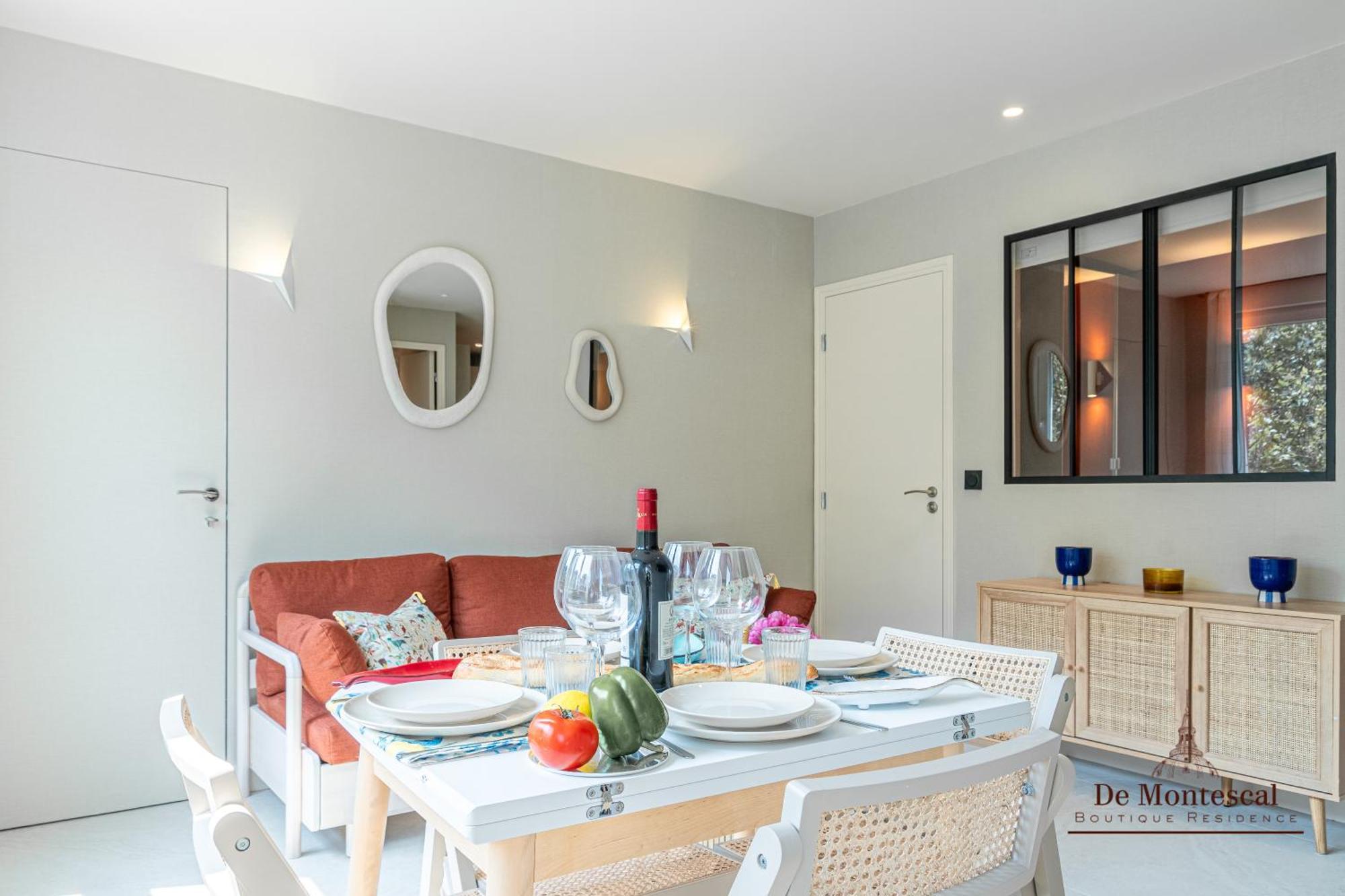 De Montescal - Hot Tub And Ac Cosy Apartment A Prime Location 40M2 Paris Luaran gambar
