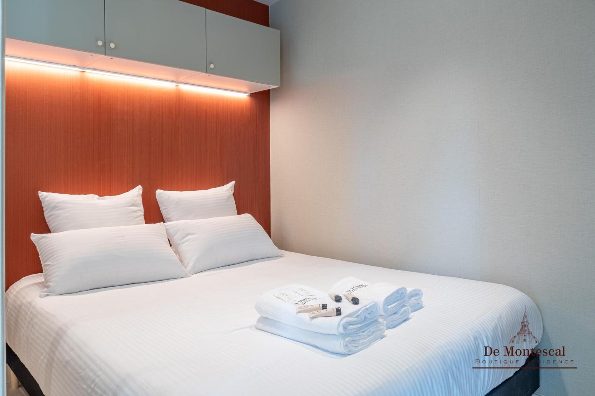 De Montescal - Hot Tub And Ac Cosy Apartment A Prime Location 40M2 Paris Luaran gambar