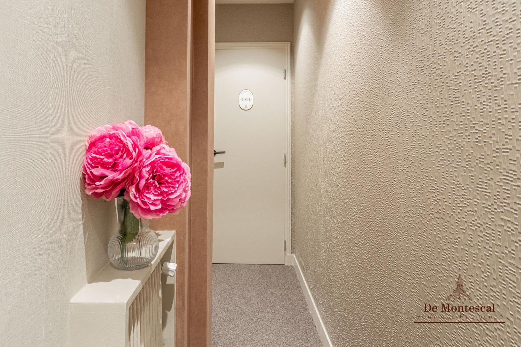 De Montescal - Hot Tub And Ac Cosy Apartment A Prime Location 40M2 Paris Luaran gambar